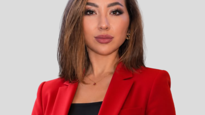 Elzira Batyrbekova, Senior Legal Executiveat Lawlex Solicitors